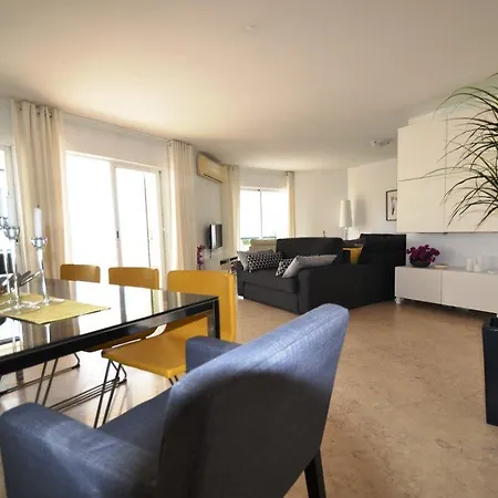 Nautilus Armacao de Pera