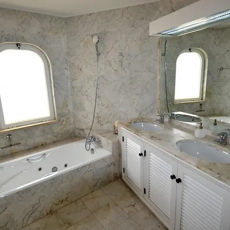 Nautilus Armacao de Pera