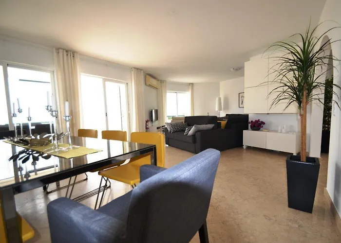 Nautilus アルマカオ・デ・ペラ